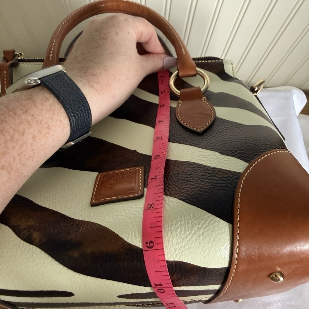 Dooney & Bourke Zebra Leather Satchel 30 Black White Brown Crossbody Bag Purse - Picture 15 of 16